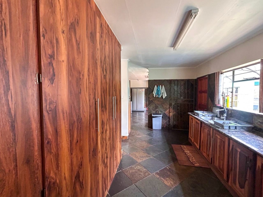 4 Bedroom Property for Sale in Lindequesdrif North West